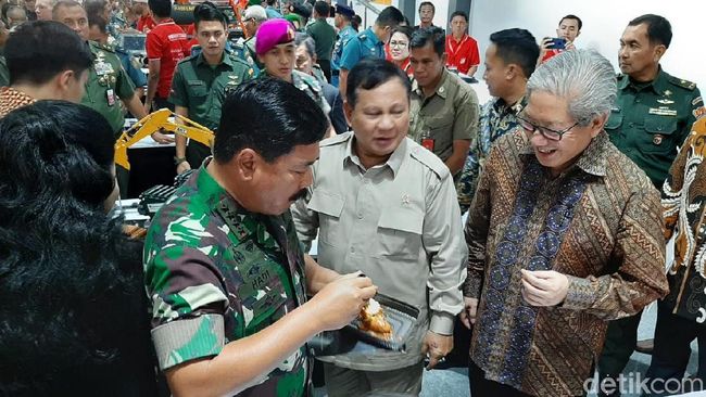 Berita Prabowo dan Panglima TNI Tinjau Pameran Alutsista di Kemhan Senin 9 Desember 2019 Berita Prabowo dan Panglima TNI Tinjau Pameran Alutsista di Kemhan Senin 9 Desember 2019