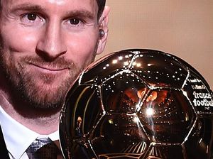 Raih Ballon dOr, Messi Cuman Unggul Tipis dari Van Dijk