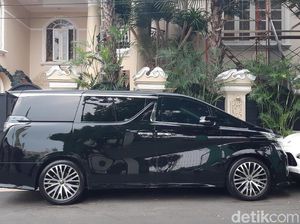 Kejar Pajak, Kendaraan Mewah Didatangi, yang Biasa Razia di Jalan Kejar Pajak, Kendaraan Mewah Didatangi, yang Biasa Razia di Jalan