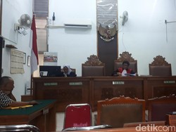 Hakim Tolak Praperadilan Tersangka Suap Impor Bawang Putih