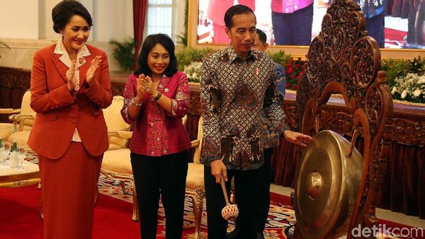 Presiden Jokowi Buka Kongres Kowani di Istana