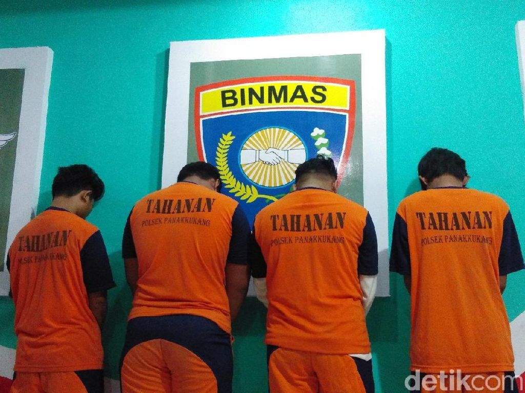 Polisi Tetapkan 4 Tersangka di Kasus Penyerangan Kampus Unifa Makassar Polisi Tetapkan 4 Tersangka di Kasus Penyerangan Kampus Unifa Makassar
