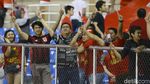 Ramai-ramai Dukung Timnas Indonesia di Binan Stadium