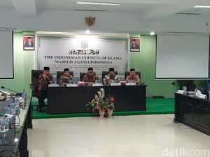 Ditemui MPR, MUI Minta Jabatan Presiden Tetap 2 Periode-Pilpres Langsung Ditemui MPR, MUI Minta Jabatan Presiden Tetap 2 Periode-Pilpres Langsung