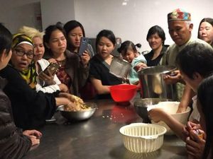 Puji Rahayu Bantu Obati Rasa Kangen Tempe Lewat Kursus Gratis di Sydney Puji Rahayu Bantu Obati Rasa Kangen Tempe Lewat Kursus Gratis di Sydney