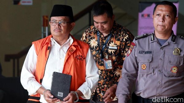 Bupati Nonaktif Indramayu Supendi Diperiksa KPK