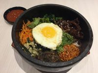 Hangatkan Badan dengan Bibimbap, Nasi Komplet Korea di 5 Tempat Ini