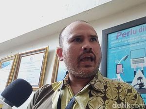Dituduh Lakukan KDRT, Arya Satria: Itu Pencegahan Bunuh Diri Dituduh Lakukan KDRT, Arya Satria: Itu Pencegahan Bunuh Diri