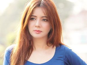 Potret Penyanyi Hengkang dari Dunia Hiburan Usai Video Tanpa Busananya Viral Potret Penyanyi Hengkang dari Dunia Hiburan Usai Video Tanpa Busananya Viral