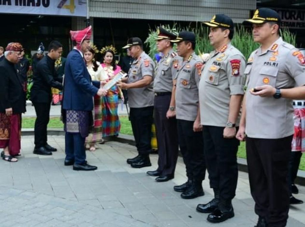 PUPR Apresiasi Kapolda Lampung Terkait Pembebasan Lahan Tol Sumatera PUPR Apresiasi Kapolda Lampung Terkait Pembebasan Lahan Tol Sumatera