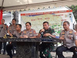 Video: Polisi Sebut Ledakan di Monas Berasal dari Granat Asap Video: Polisi Sebut Ledakan di Monas Berasal dari Granat Asap
