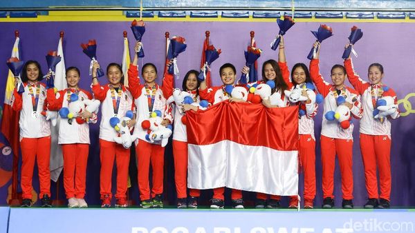 Tim Bulutangkis Putri Sumbang Perak untuk Indonesia