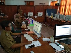 21 Ribu Warga Garut Melamar CPNS, Guru Paling Diminati