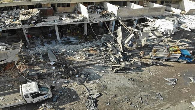 Serangan Udara Hantam Pasar di Suriah, 10 Warga Sipil Tewas Serangan Udara Hantam Pasar di Suriah, 10 Warga Sipil Tewas