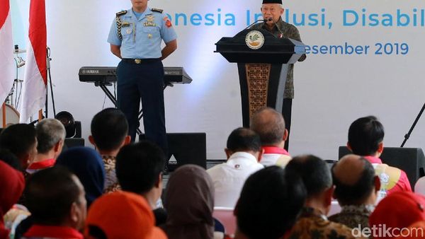 Momen Wapres Maruf Amin Buka Peringatan Hari Disabilitas