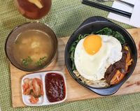 Hangatkan Badan dengan Bibimbap, Nasi Komplet Korea di 5 Tempat Ini