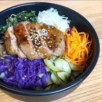 Hangatkan Badan dengan Bibimbap, Nasi Komplet Korea di 5 Tempat Ini