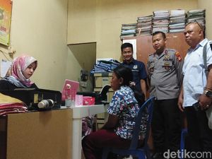 Bocah yang Dipaksa Ibunya Ngemis di Makassar Jalani Trauma Healing Bocah yang Dipaksa Ibunya Ngemis di Makassar Jalani Trauma Healing