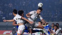 Persib Bandung tumbang saat memainkan laga kandang di pekan ke-30 Liga 1.