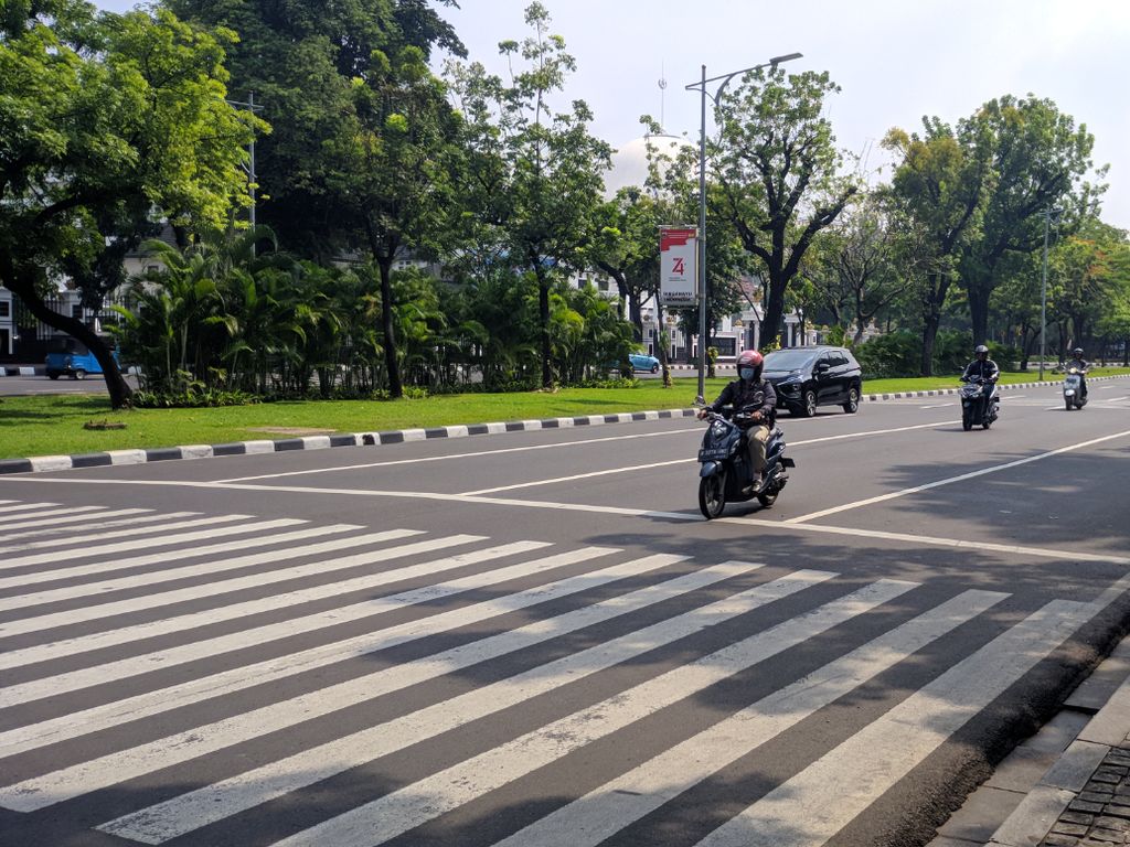 Pascaledakan Granat Asap, Kawasan Monas Dibuka Lagi Pascaledakan Granat Asap, Kawasan Monas Dibuka Lagi