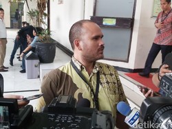 Arya Claproth Beri Syarat Karen Pooroe Jika Tak Mau Dilaporkan Balik