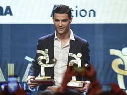 Absen di Seremoni Ballon dOr, Ronaldo Hadiri Penghargaan Lain