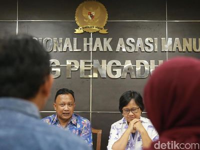 Pengacara Novel Sambangi Komnas HAM