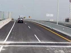 Tol Japek Layang Bisa Dilewati Saat Natal, Macet Bakal Terurai?