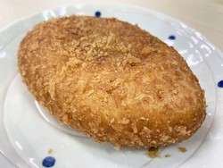 Hampir 100 Tahun Toko Roti Ini Jual Curry Bread Enak