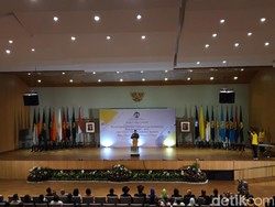 Di Pelantikan Rektor UI, Nadiem Bicara Kemerdekaan Belajar-Dosen Penggerak