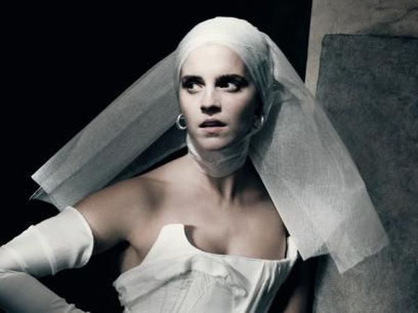 Penampilan Kristen Stewart Hingga Emma Watson untuk Kalender 2020