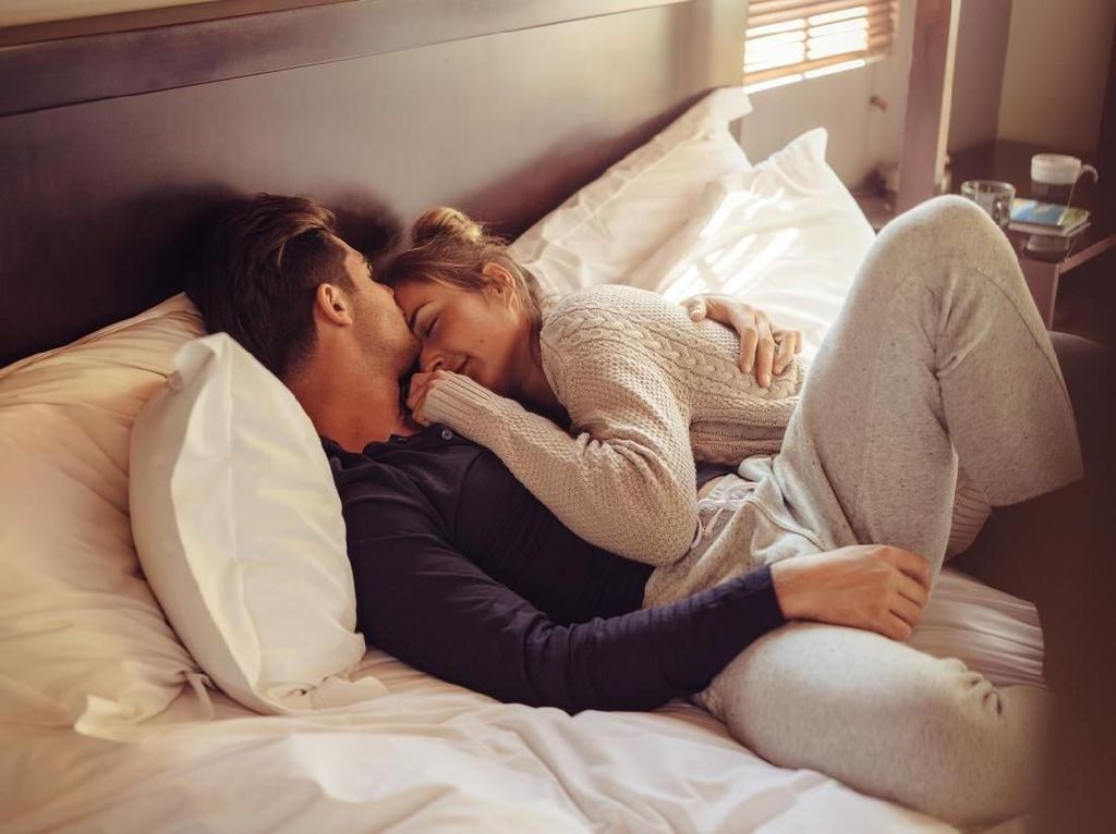 Bingung Kenapa Istri Sulit Tidur Setelah Seks? Ternyata Ini Sebabnya Bingung Kenapa Istri Sulit Tidur Setelah Seks? Ternyata Ini Sebabnya