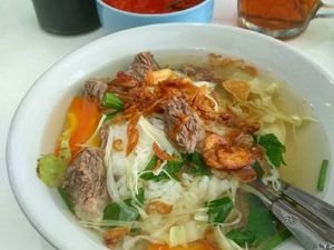 Ini Racikan Nasi Sop yang Gurih Enak Buat Hangatkan Pagi