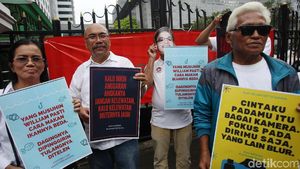 Aksi Dukung William soal Anggaran Lem Aibon