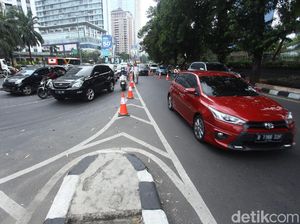 U-Turn Jalan Satrio Kembali Bobol