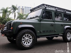 Modifikasi Land Rover Defender Sang Jenderal