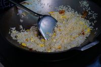 Tips Menggoreng Nasi Orak-arik untuk Kematangan Sempurna