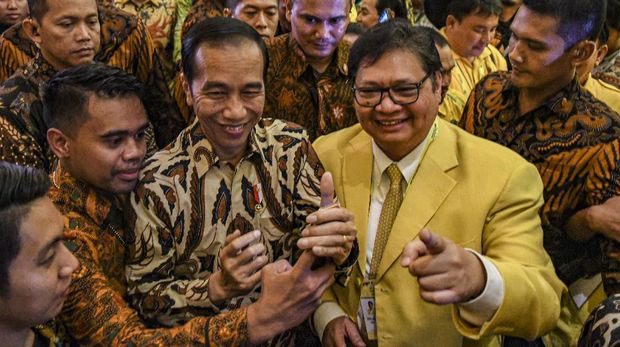 Dukungan Istana Buat Airlangga Dinilai Tidak Gratis