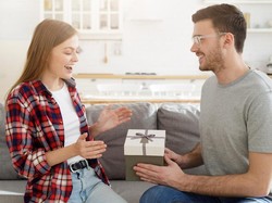 Ramalan Zodiak Cinta 18 Desember: Aries Jangan Cemburu, Taurus Lebih Peduli