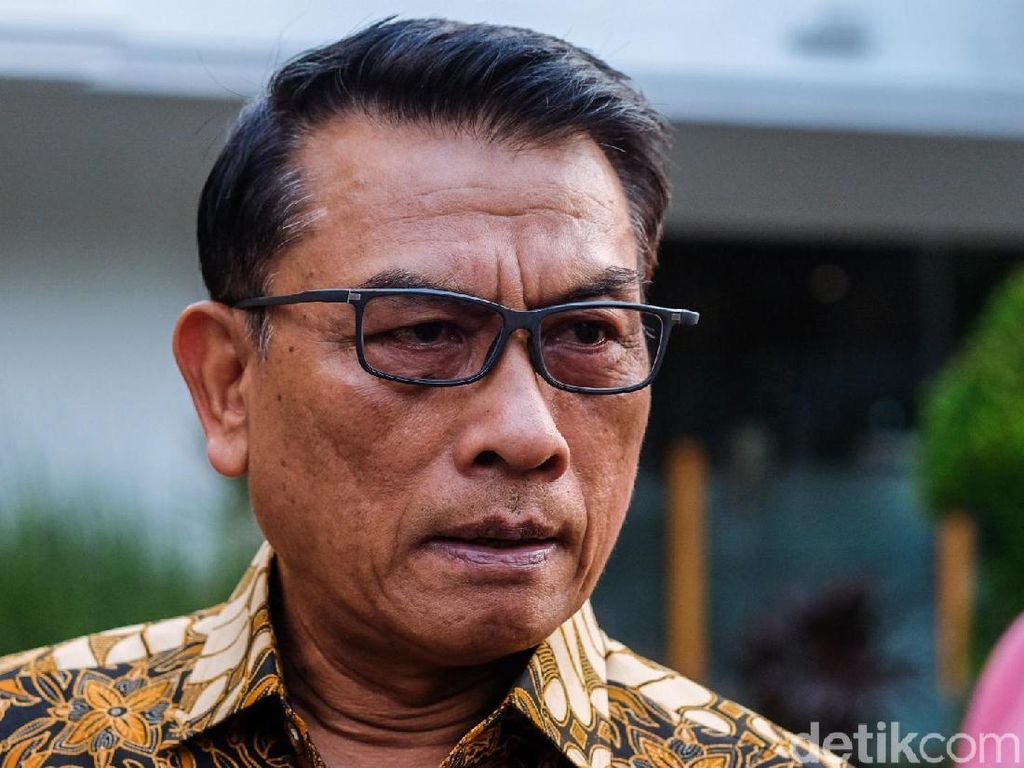 Rocky Gerung Sebut Jokowi Tak Paham Pancasila, Moeldoko: Kacamatanya Buram Rocky Gerung Sebut Jokowi Tak Paham Pancasila, Moeldoko: Kacamatanya Buram