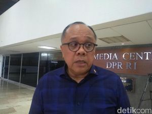 PP DKI Bilang yang Bentrok Oknum, Junimart PDIP Tetap Minta Ada Tindakan PP DKI Bilang yang Bentrok Oknum, Junimart PDIP Tetap Minta Ada Tindakan
