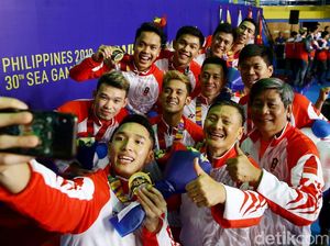 Keren! Bulutangkis Beregu Putra Sumbang Emas Ke-14