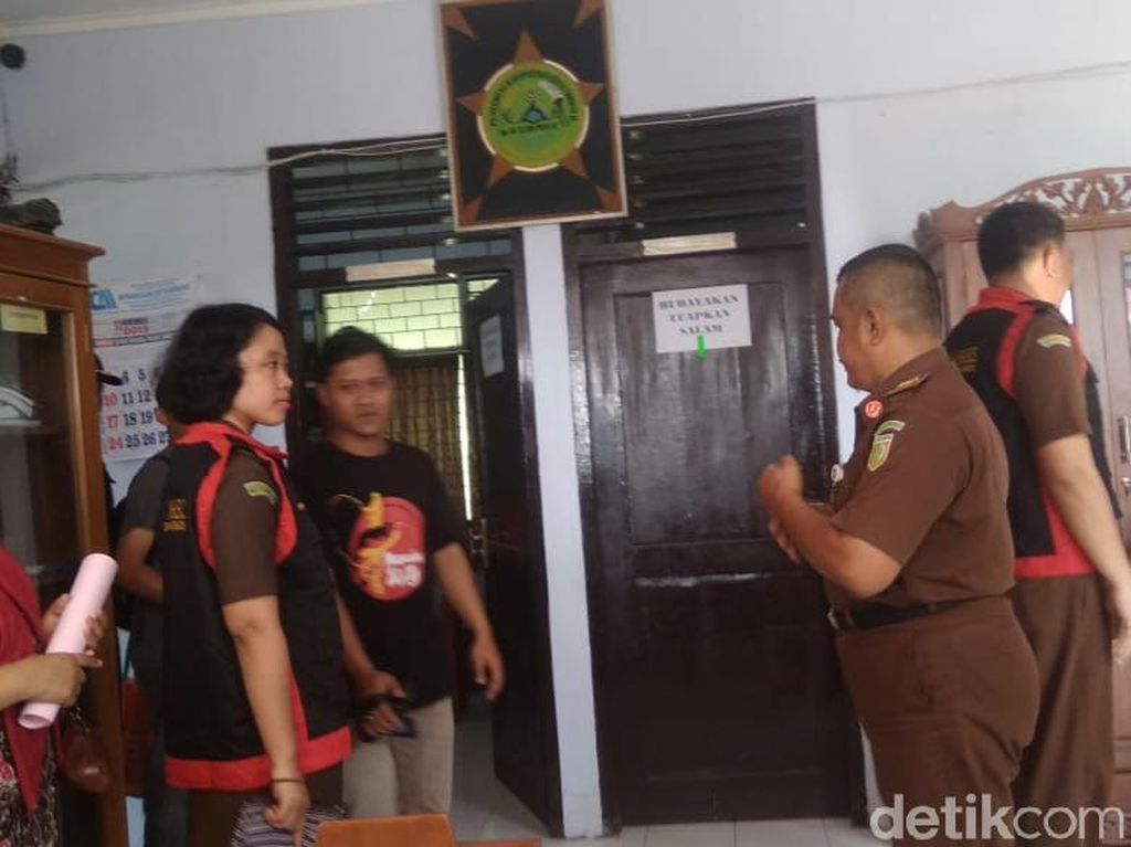 Kades di Kulon Progo Diduga Korupsi Rp 1,15 M, Kantornya Digeledah Kades di Kulon Progo Diduga Korupsi Rp 1,15 M, Kantornya Digeledah