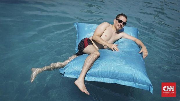Jorge Lorenzo menikmati liburan 'one way ticket' di Bali. (