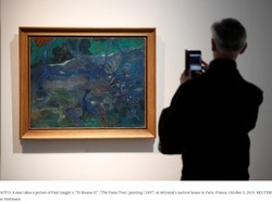 Keren! Lukisan Burung dan Bunga Terjual Rp 148 Miliar di Paris