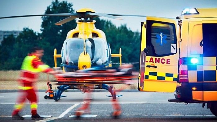 Evakuasi dengan helikopter bisa mempercepat penanganan pasien emergency (Foto: iStock) Evakuasi dengan helikopter bisa mempercepat penanganan pasien emergency (Foto: iStock)