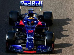 Sean Ikut Tes F1 Abu Dhabi: Beda Ban, Beda Rasa