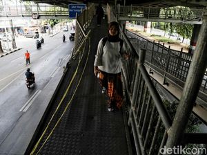 Begini Kondisi JPO Bea Cukai yang Ditabrak Truk Kontainer