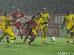 Meski Bhayangkara Moncer, Munster Tolak Bicara Target Akhir Musim