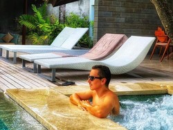 Lorenzo Main Air Lagi di Bali, Juga Foto bareng Artis Cantik